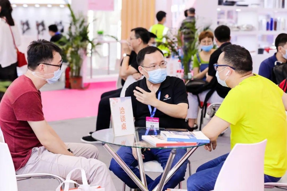 深圳商務(wù)局:深圳會展加快展覽行業(yè)發(fā)展復(fù)蘇進度 展會新聞 第2張-聯(lián)拓創(chuàng)意 深圳商務(wù)局:深圳會展加快展覽行業(yè)發(fā)展復(fù)蘇進度 展會新聞 第2張